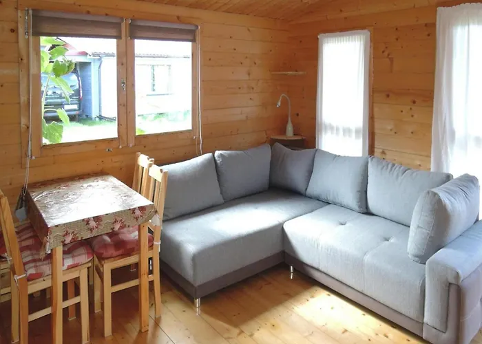 With Terrace And Scenic Grounds Сasa de vacaciones